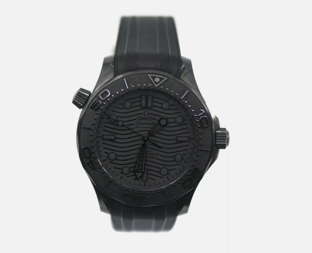 Omega Seamaster Diver 300M 43,5 mm, Schwarze Keramik mit Kautschukband 210.92.44.20.01.003