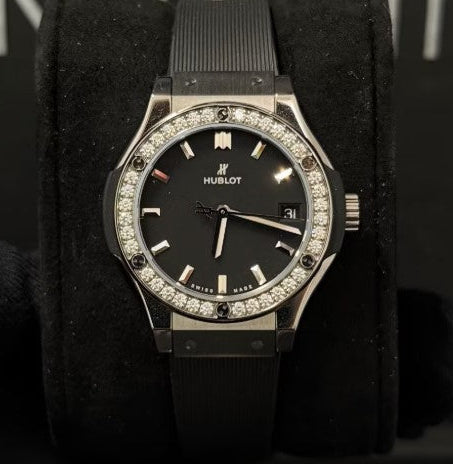 Hublot Classic Fusion Titanium Diamonds 581.NX.1470.RX.1104