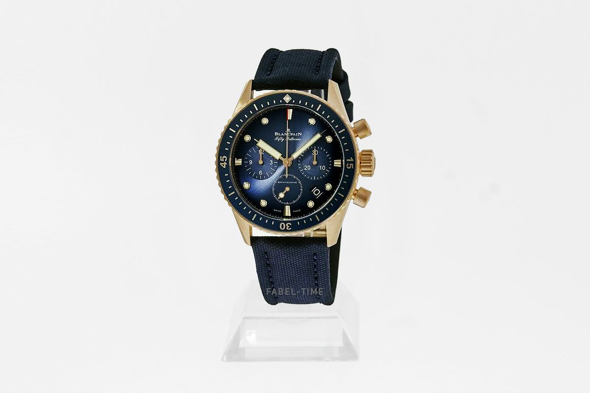 Blancpain Fifty Fathoms Bathyscaphe Chronographe Flyback 43 mm 5200-3640-O52B blau Automatik 43 mm Rotgold, Segeltuch Armband