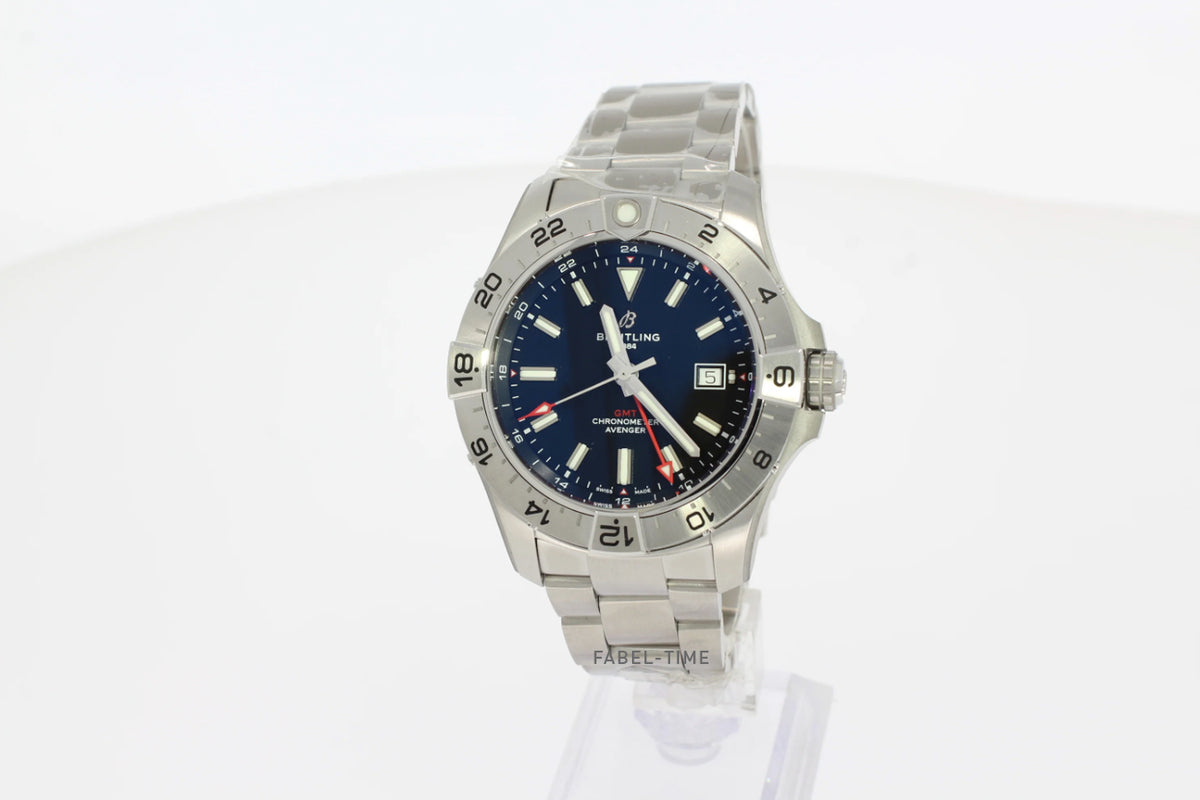 Breitling AVENGER AUTOMATIC GMT 44 A32320101B1A1