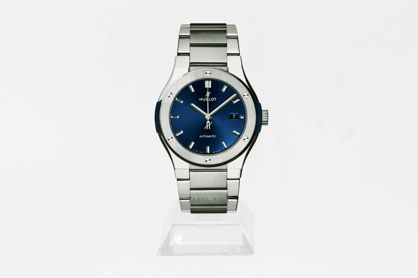 Hublot CLASSIC FUSION BLUE TITANIUM BRACELET 42mm 548.NX.7170.NX Titan Automatik Herren Uhr