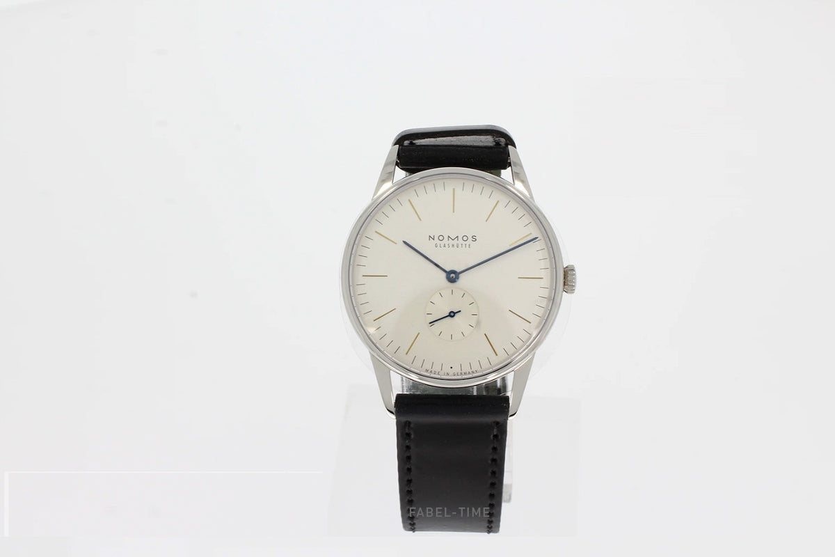 NOMOS Orion 38 387 Edelstahl 38 mm, Handaufzug, Horween Genuine Shell Cordovan schwarz