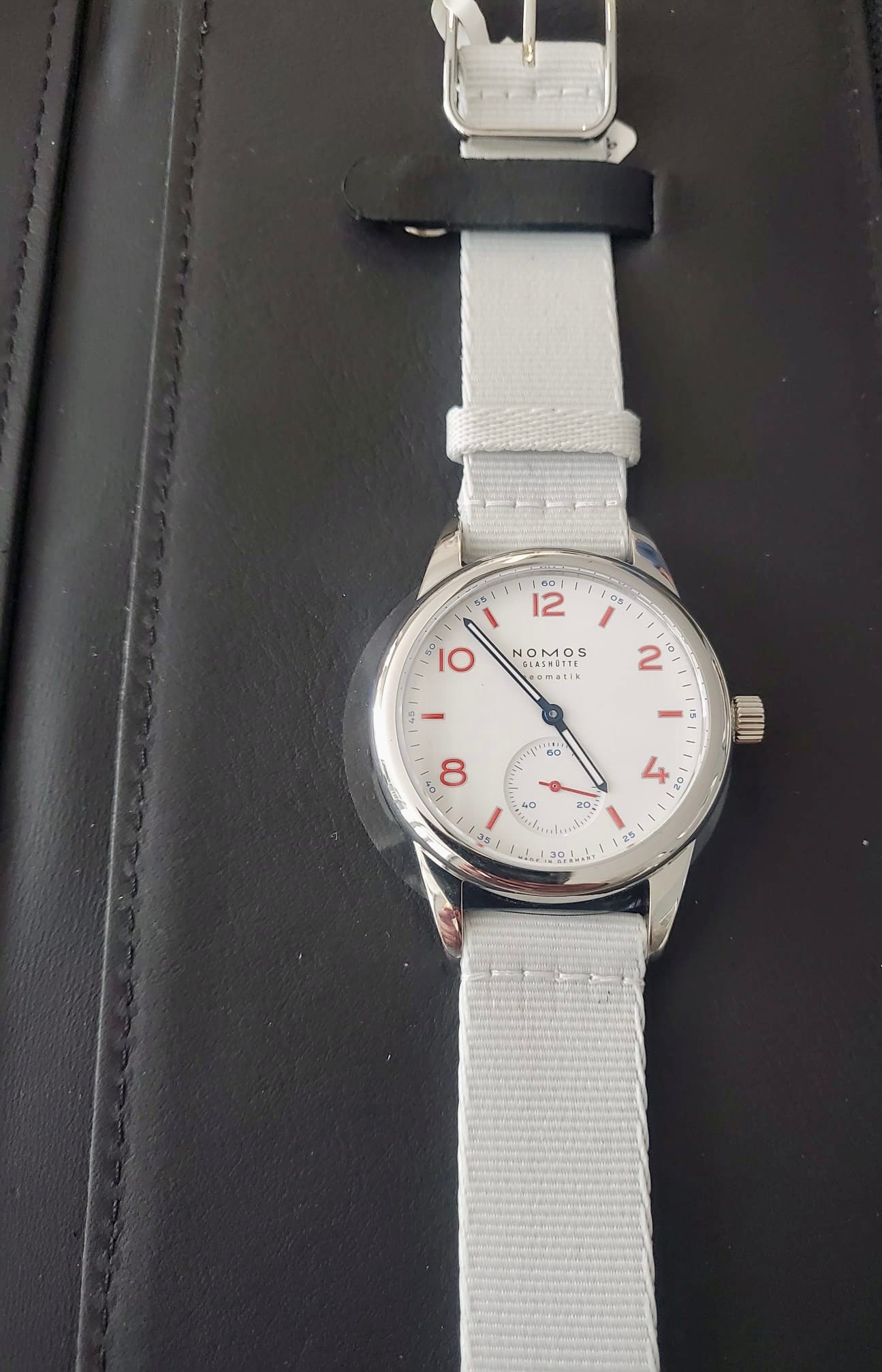 Nomos discount club 744