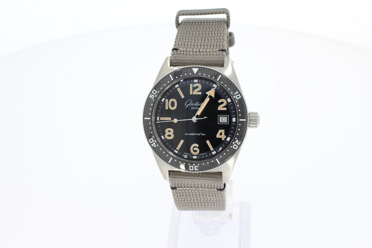 Glashütte Original SeaQ 1-39-11-06-80-34 with caliber 36-11 automatic movement, date display, rotating bezel