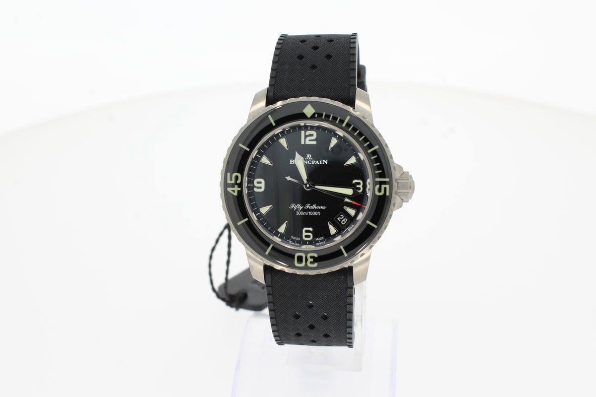 Blancpain Fifty Fathoms Automatique 5010 12B30 B64B schwarz 42.30 mm Titan, Kautschuk Armband mit Faltschließe