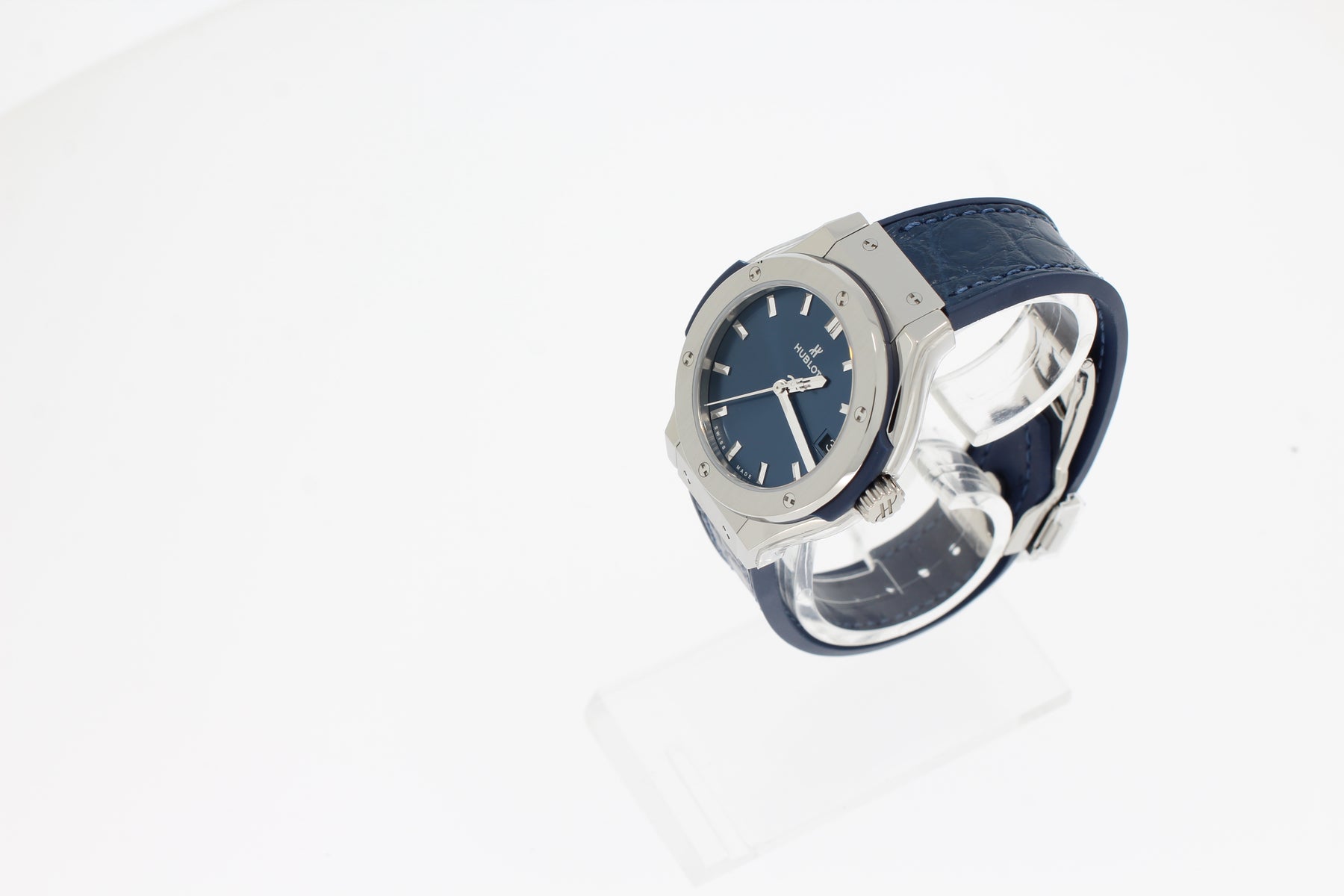 Hublot Classic Fusion Titanium Blue 33mm 581.NX.7170.LR Titanium Quartz Date Blue Alligator Strap