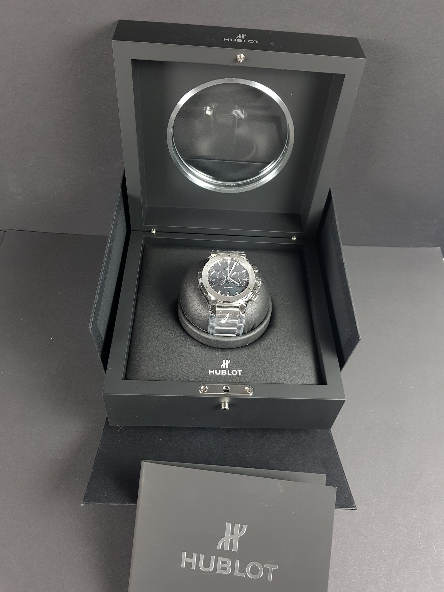 Hublot Classic Fusion Automatik Schwarz 45mm 520.NX.1170.NX Titan Automatik Herren Uhr