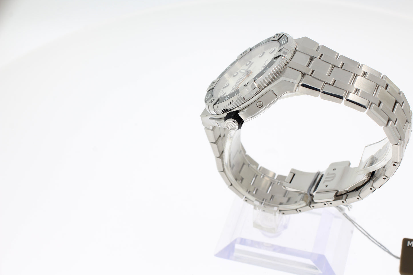 Maurice Lacroix Aikon Venturer Gmt 43mm AI6158-SS002-130-1 weiß Stahl