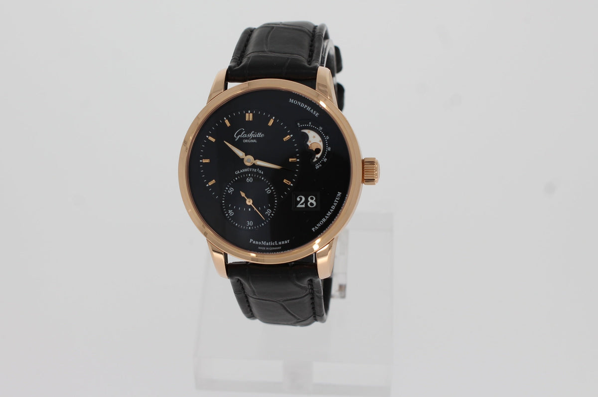 Glashütte PanoMaticLunar Rotgold 40 mm, Automatik schwarz Louisiana-Alligator-Lederband 19002493 1-90-02-49-35-61 (zuvor 1-90-02-49-35-30)
