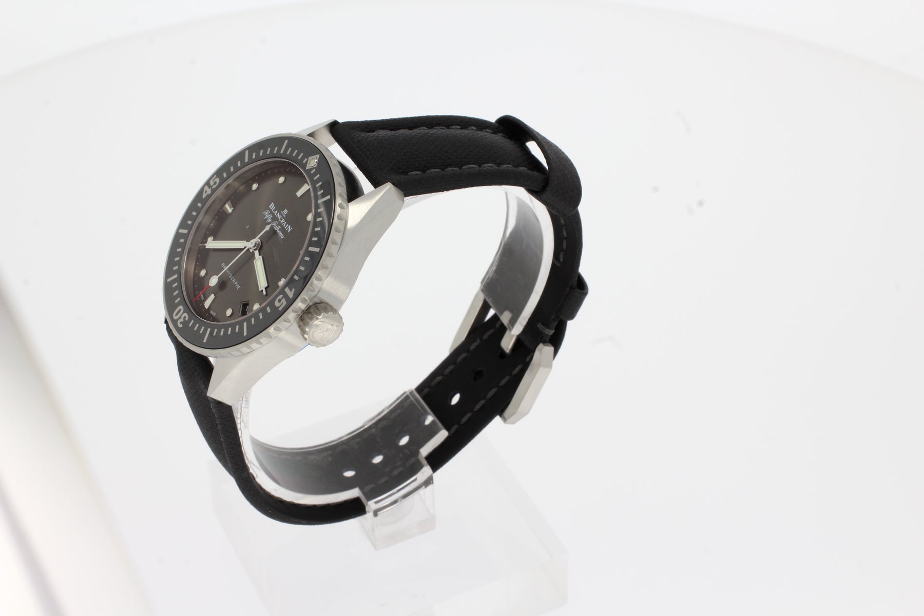 Blancpain Fifty Fathoms BATHYSCAPHE 5100B-1110-B52A Automatik, 38 mm Stahl, Armband aus Segeltuch