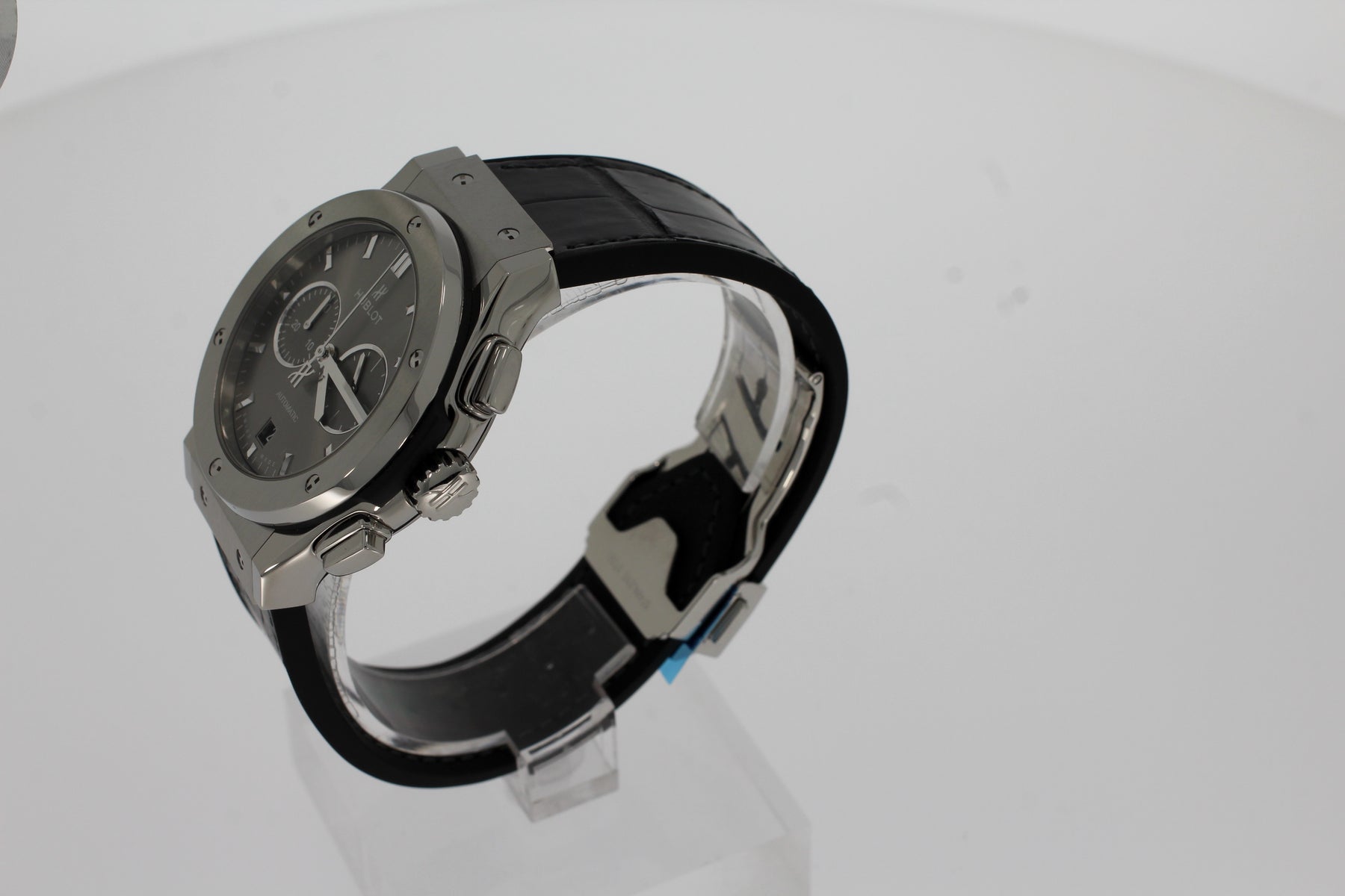 Hublot Classic Fusion Racing Grey Chronograph Titanium 42mm 541.NX.7070.LR Titanium Automatic Men's Watch Black Rubber Strap