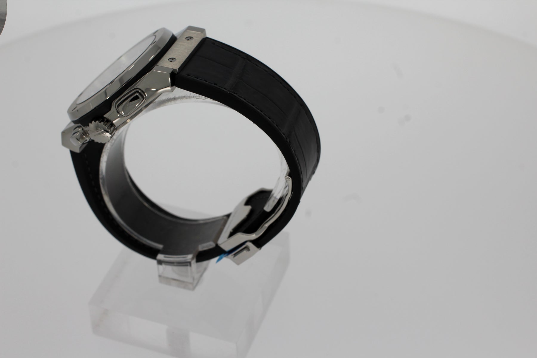 Hublot Classic Fusion Racing Grey Chronograph Titanium 42mm 541.NX.7070.LR Titanium Automatic Men's Watch Black Rubber Strap