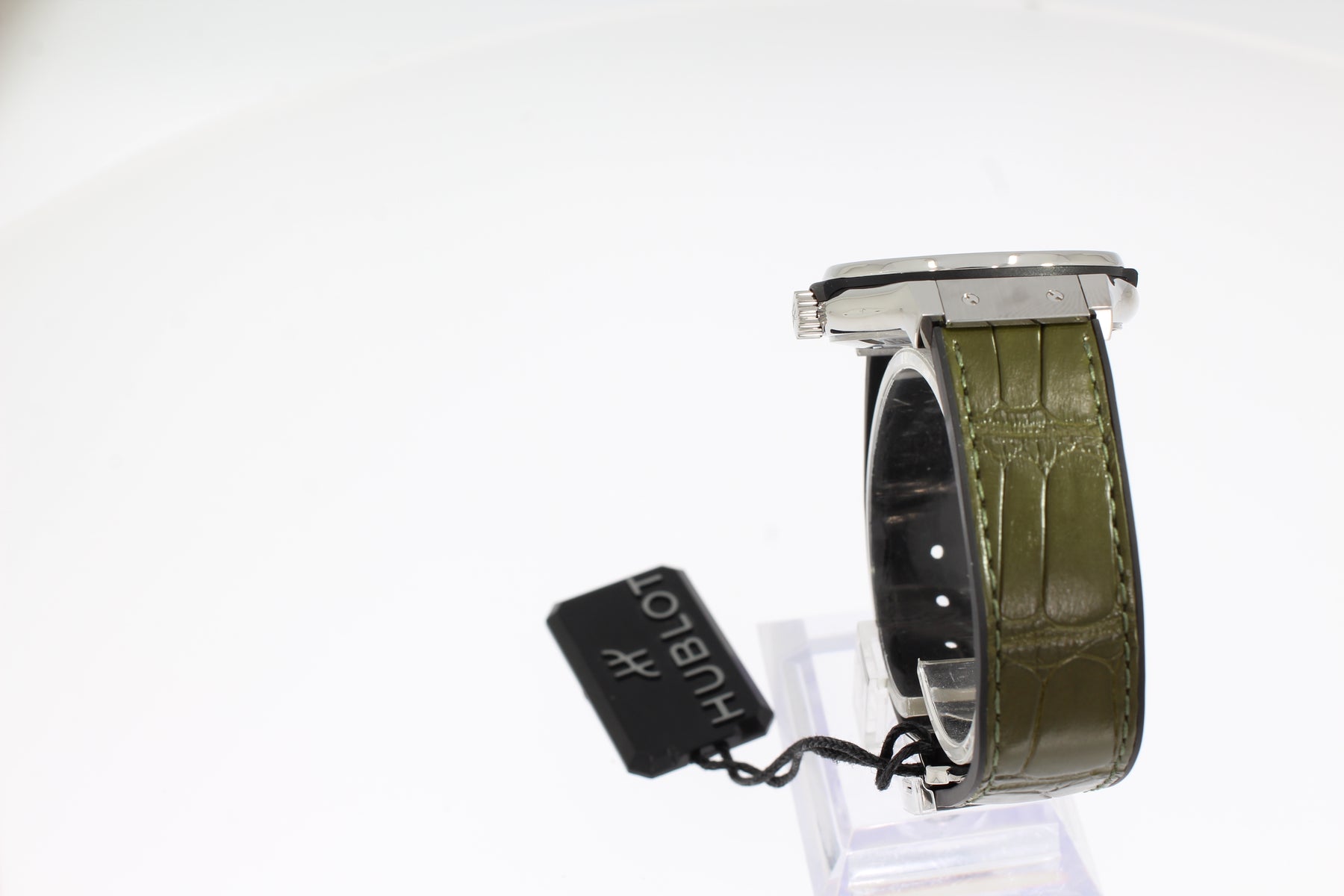 Hublot Classic Fusion Green Titanium 38mm 565.NX.8970.LR Titanium Automatic Date Ladies Watch Green Alligator Leather Strap