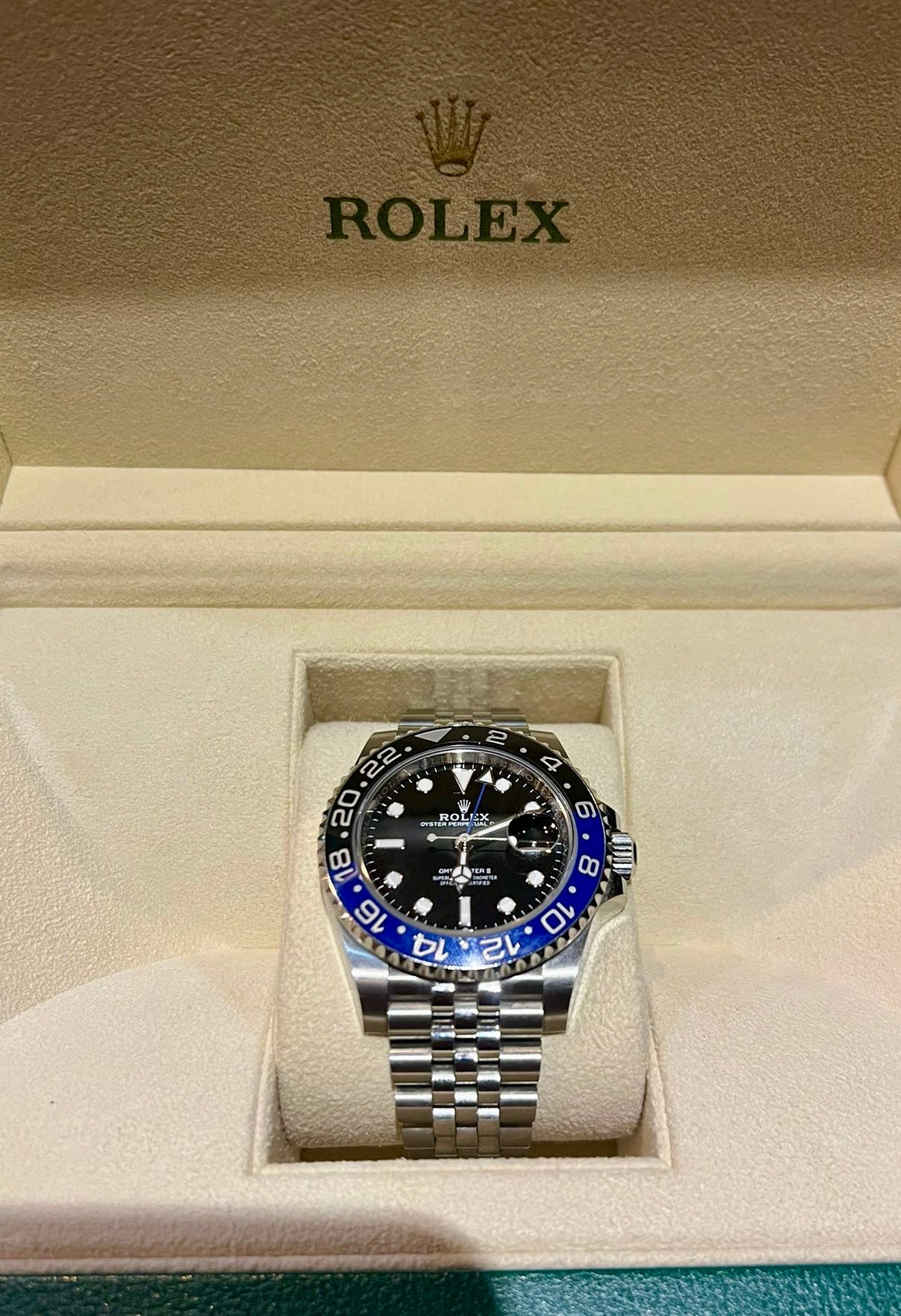 Rolex GMT Master 2 „Batmen“ Oyster, 40 mm, Edelstahl Oystersteel mit Jubilee Armband
126710BLNR