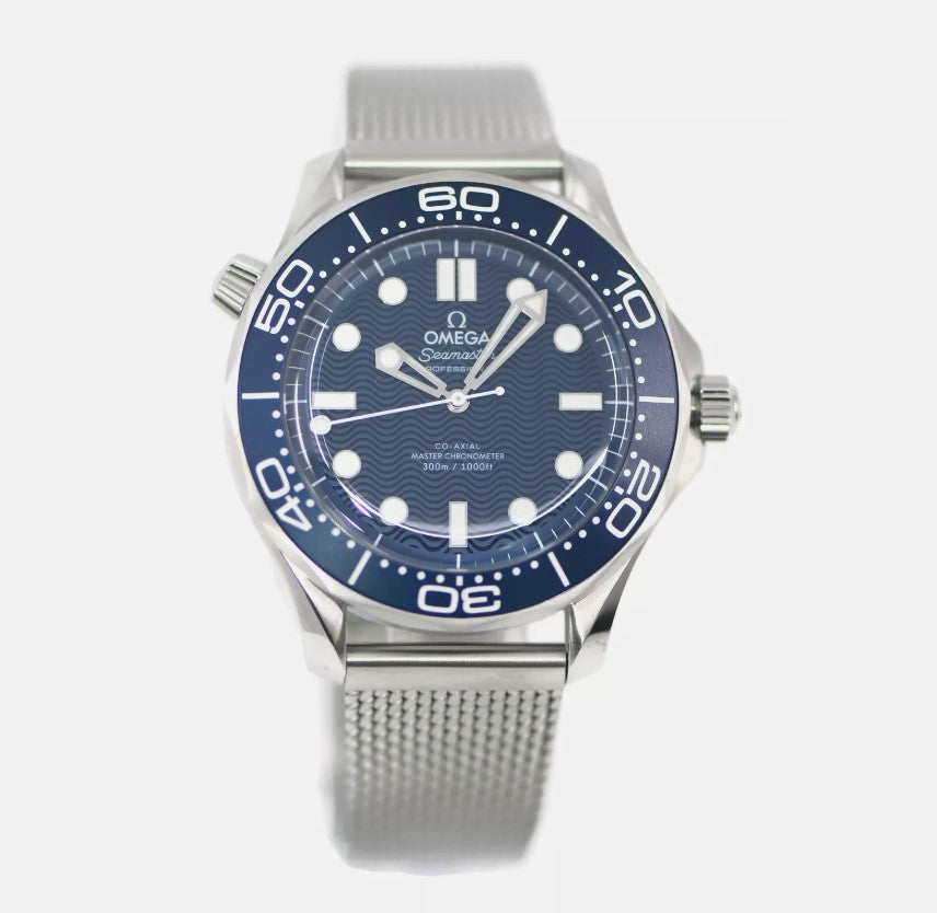 Omega Seamaster Diver 300M 42 mm, Stahl mit Stahlband 210.30.42.20.03.002 James Bond 60th Anniversary