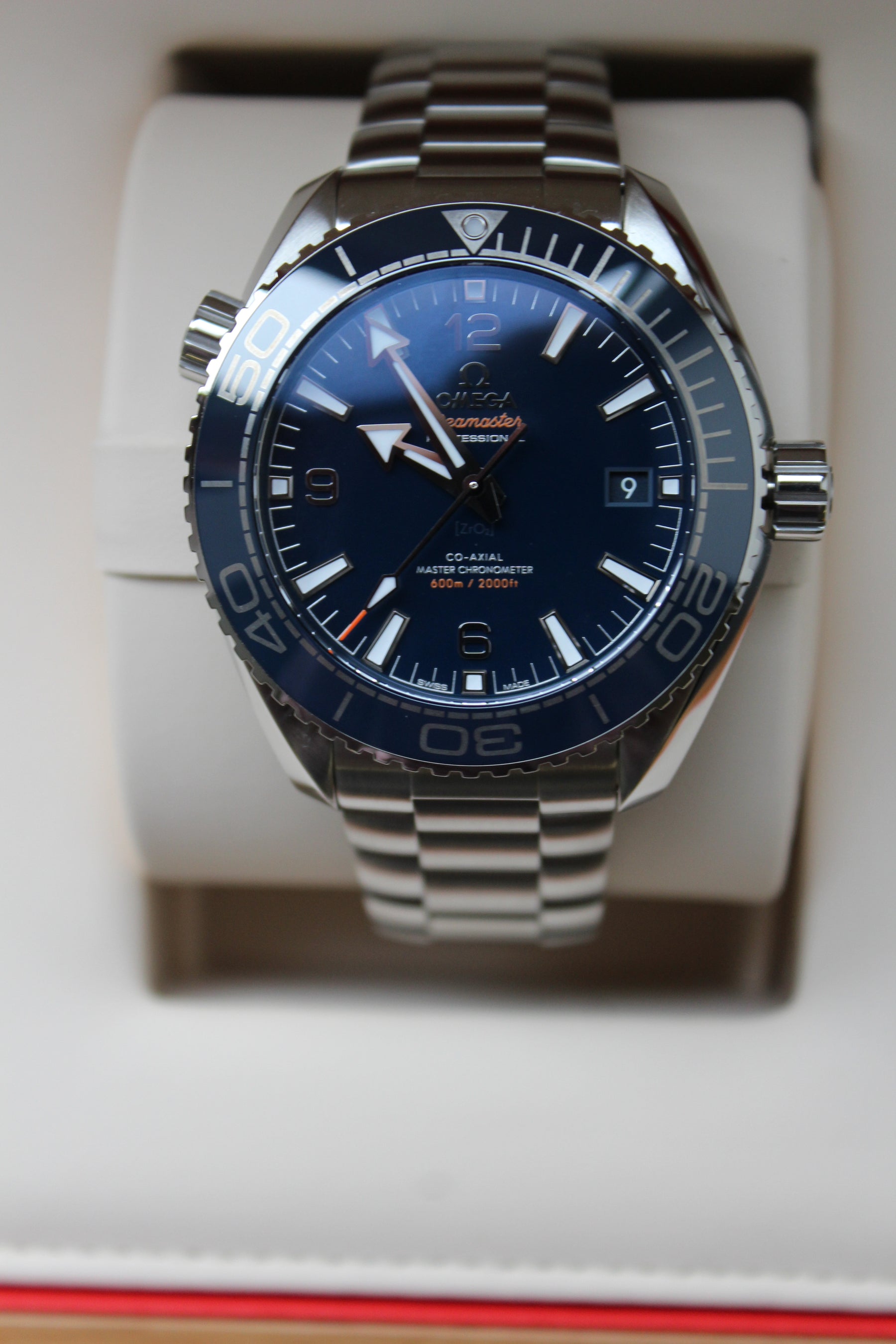 Omega Seamaster Planet Ocean Master Chronometer 43.5 215.30.44.21.03.001 blue 43.5mm steel, with steel bracelet