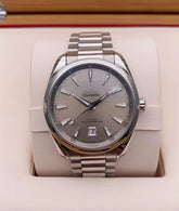 Omega Seamaster Aqua Terra Shades 38 mm, Stahl mit Stahlband 22010382009001
