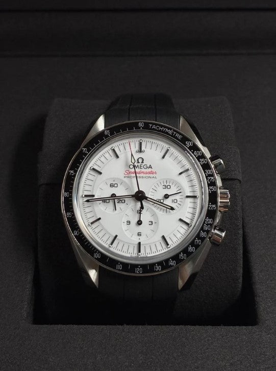 Omega Speedmaster Moonwatch Professional 42 mm, Stahl mit Kautschukband 31032425004001