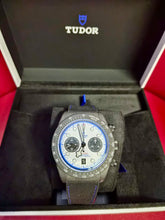 Tudor Black Bay Chrono „Carbon 25“ m79377kn-0001 Manufakturwerk Kaliber MT5813 Schwarzes Gehäuse in Carbonfaser, 42 mm Weißes Zifferblatt Limited