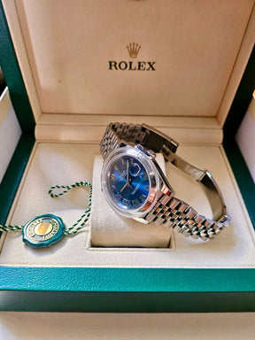 Rolex 126300 Datejust 41 Roman Dial Jubilee Armband