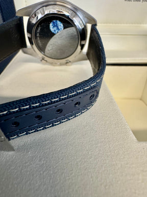 Omega Speedmaster Jubiläumsreihen 42 mm, Stahl mit Beschichtetem Nylonarmband „Silver Snoopy Award“ 50th Anniversary 31032425002001