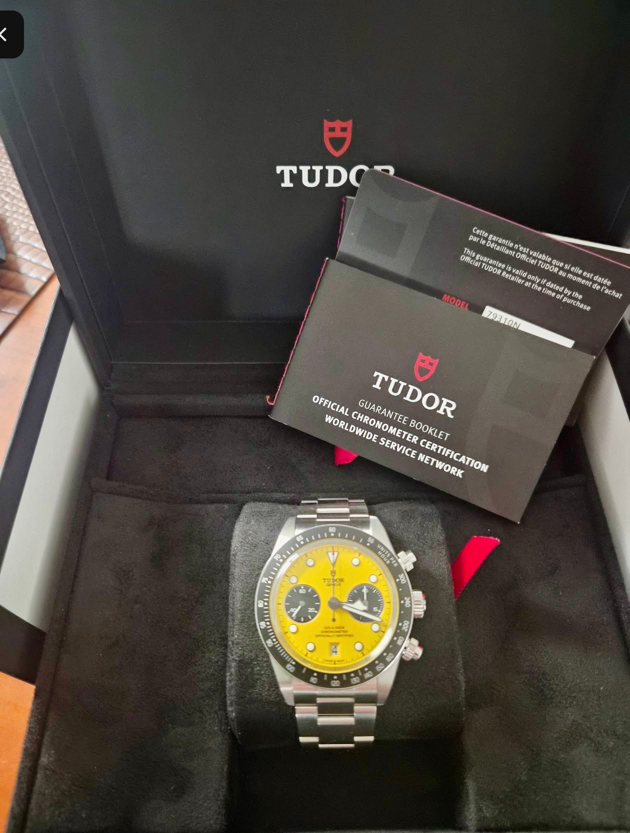 Tudor Black Bay Chrono 39 M79310N-0001 "Bumblebee"