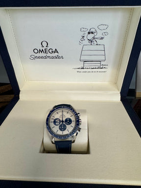 Omega Speedmaster Jubiläumsreihen 42 mm, Stahl mit Beschichtetem Nylonarmband „Silver Snoopy Award“ 50th Anniversary 31032425002001