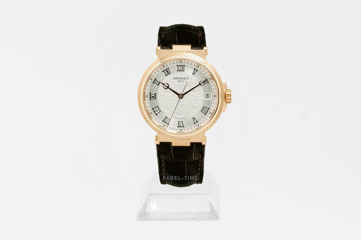 Breguet Marine 40 mm 5517BR/12/9ZU automatic movement with date display. Silicon hairspring. Sapphire crystal case back. Screw-down crown. Water resistant to 10 bar (100 m).