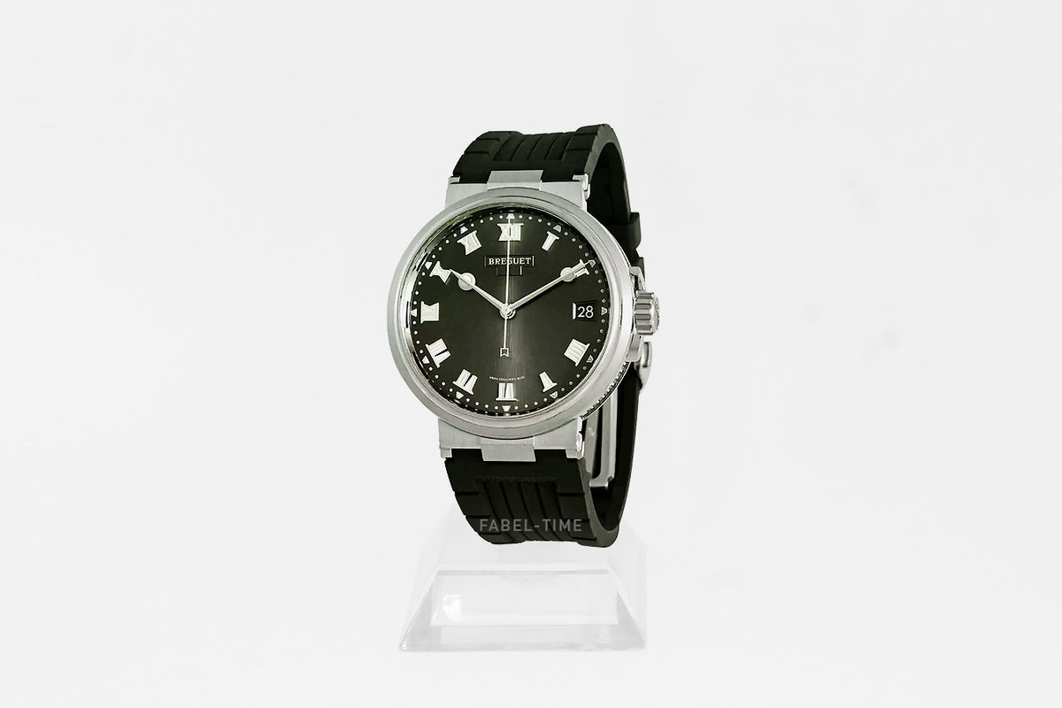 Breguet Marine Automatic 40 mm 5517TI/G2/5ZU 5517TIG25ZU Automatic movement with date display. Silicon hairspring. Sapphire crystal case back. Screw-down crown.