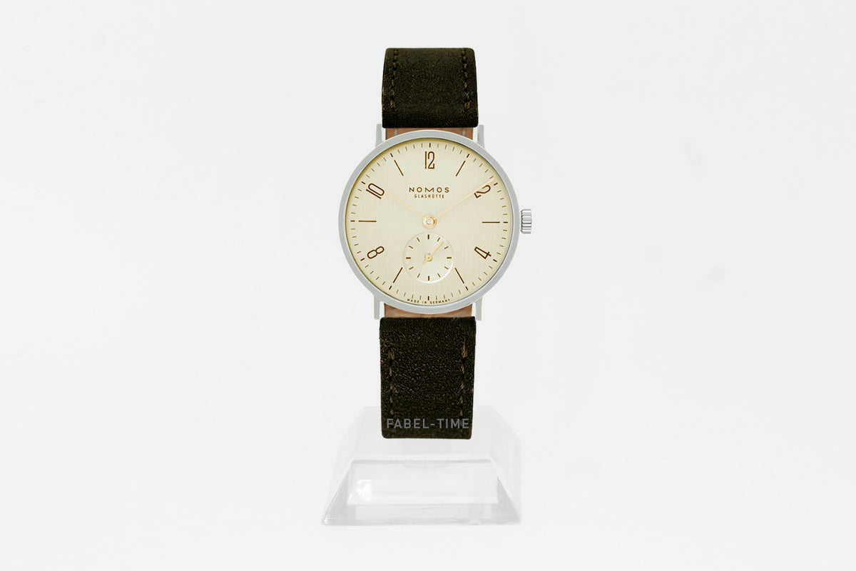 Nomos 126 Tangente 33 Karat