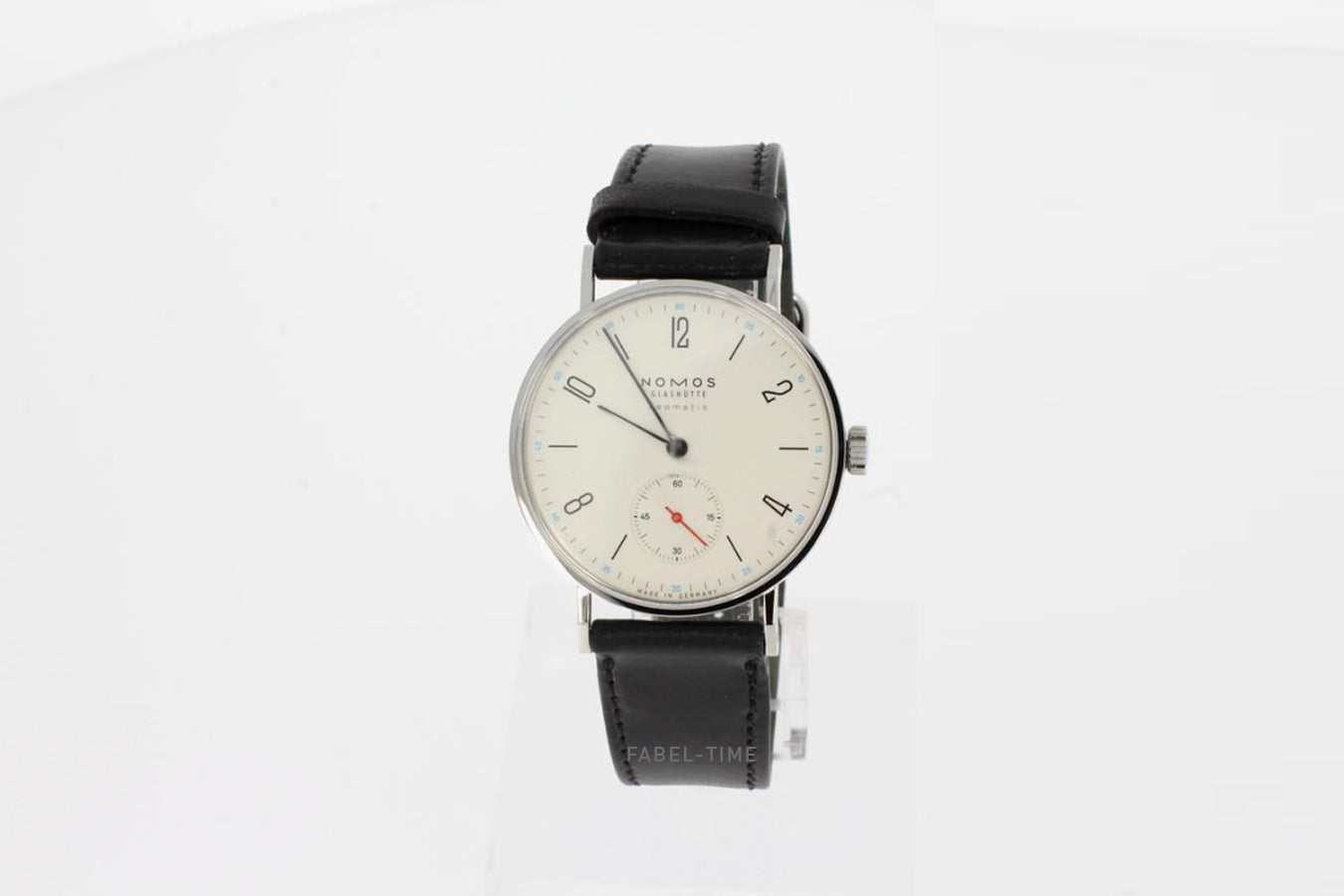 NOMOS Tangente neomatik 175 weiß mit Saphirglasboden