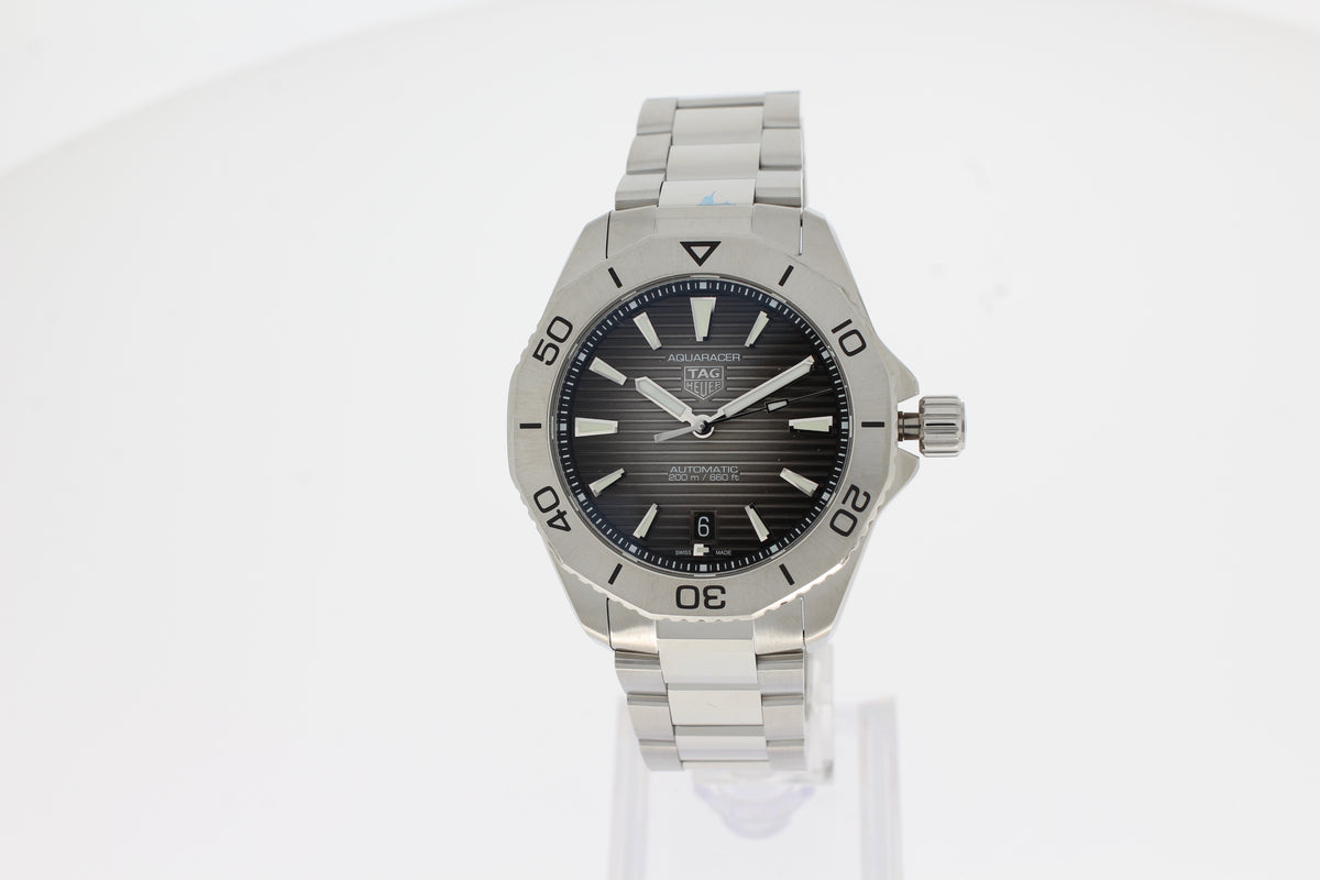 TAG HEUER AQUARACER PROFESSIONAL 200 DATE Automatic, 40 mm, stainless steel WBP2110.BA0627