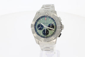 Breitling AB0147101L1A1 Avenger B01 Chronograph 44 Edelstahl grün