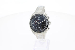 Omega Speedmaster Mondphase 43 mm, Stahl mit Stahlarmband "Meteorite" 30430435201001