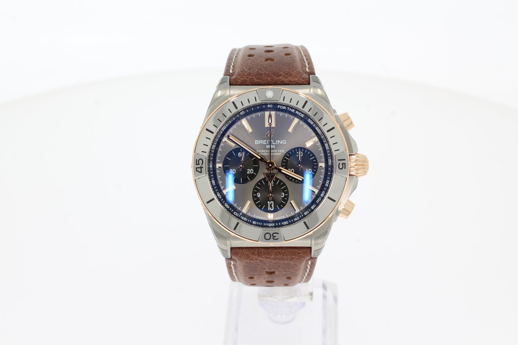 Breitling Chronomat B01 42 Triumph TB0134101M1X1