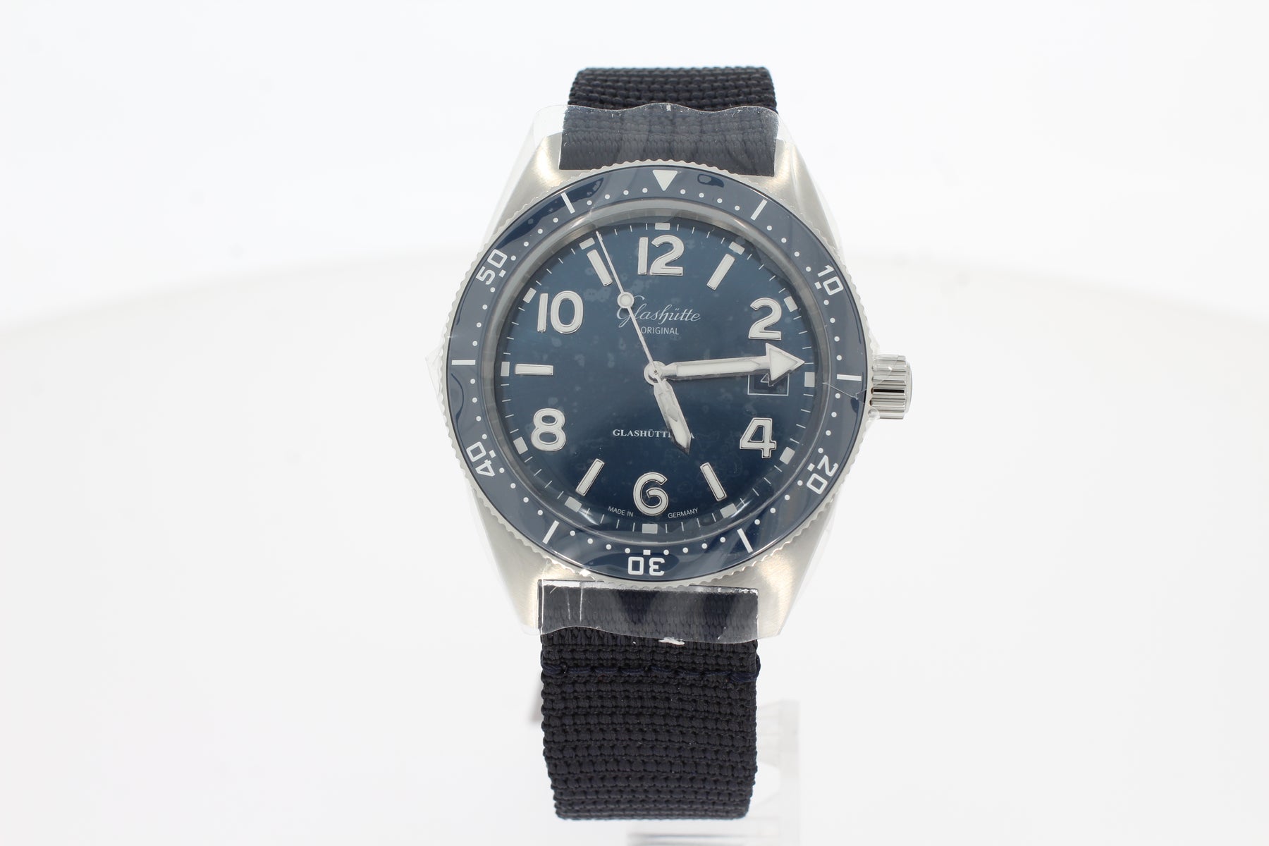Glashütte Original SeaQ 1-39-11-06-80-08 avec mouvement automatique calibre 39-11, affichage de la date, lunette tournante