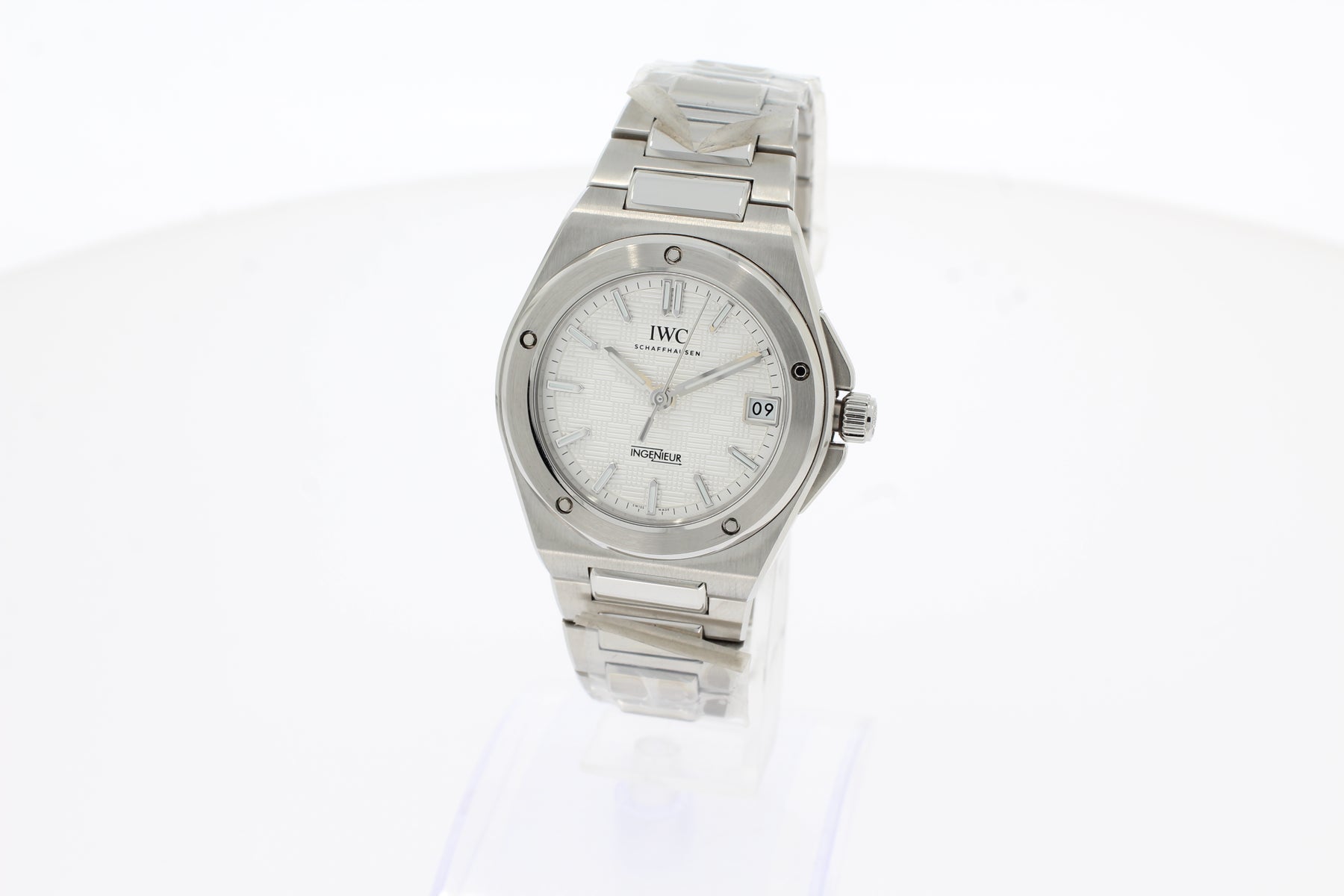 IWC Ingenieur Automatic 35 Silver 35.1 mm IW324901 with Steel bracelet