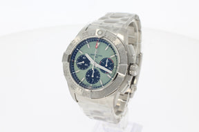 Breitling AB0147101L1A1 Avenger B01 Chronograph 44 Edelstahl grün