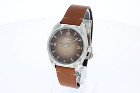 Omega Seamaster Railmaster 38 mm, Stahl mit Lederarmband 23512382013001