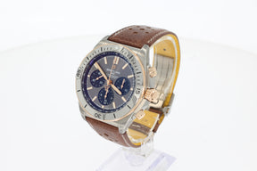 Breitling Chronomat B01 42 Triumph TB0134101M1X1