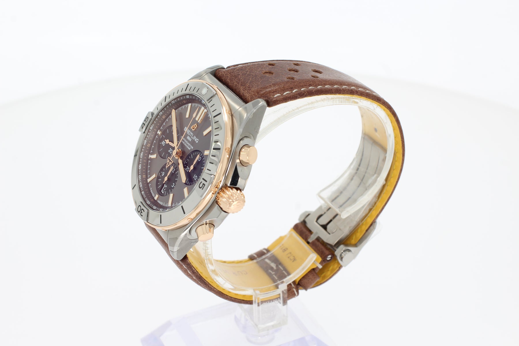 Breitling Chronomat B01 42 Triumph TB0134101M1X1