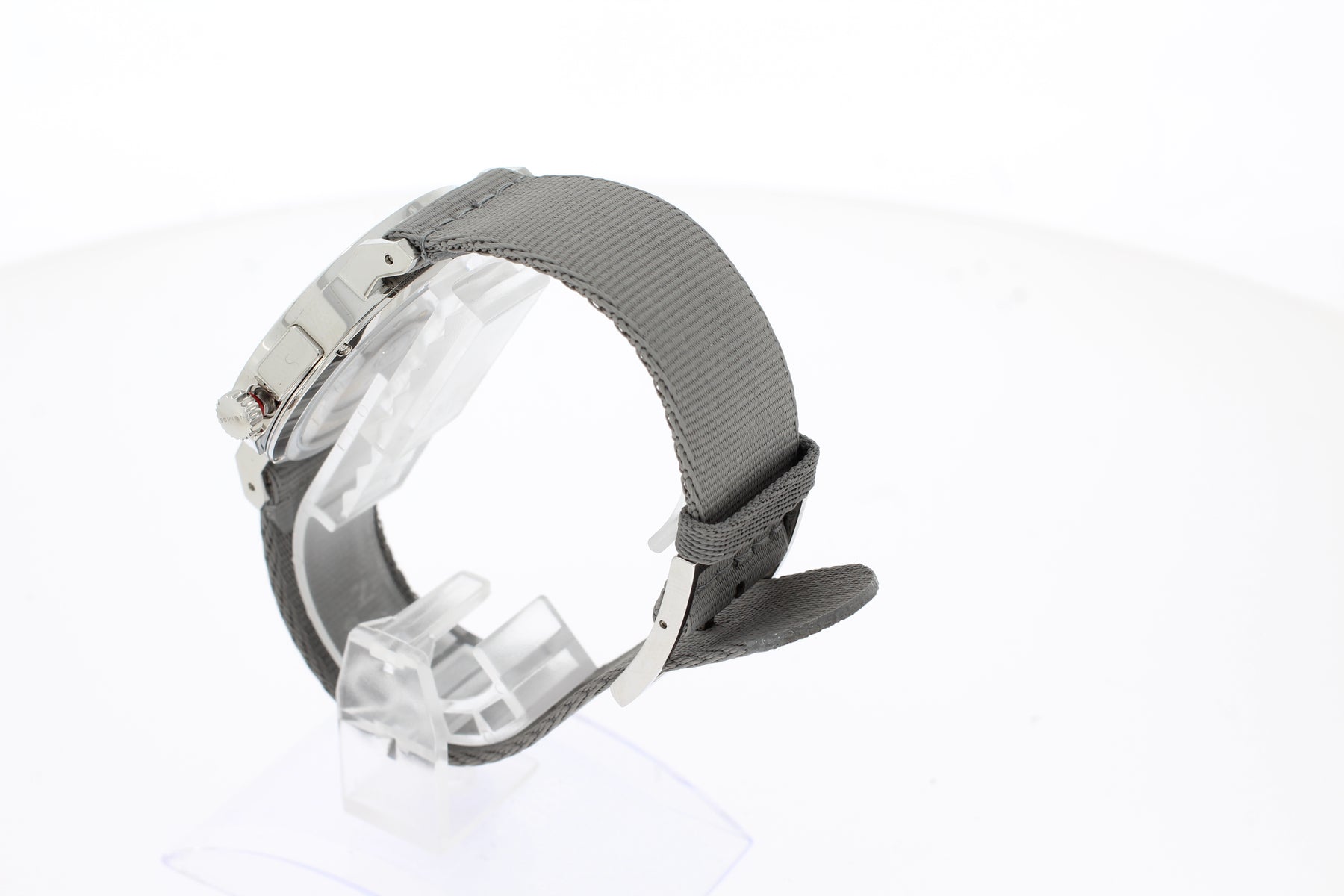 Nomos Ahoi neomatik 38 Datum sand 527