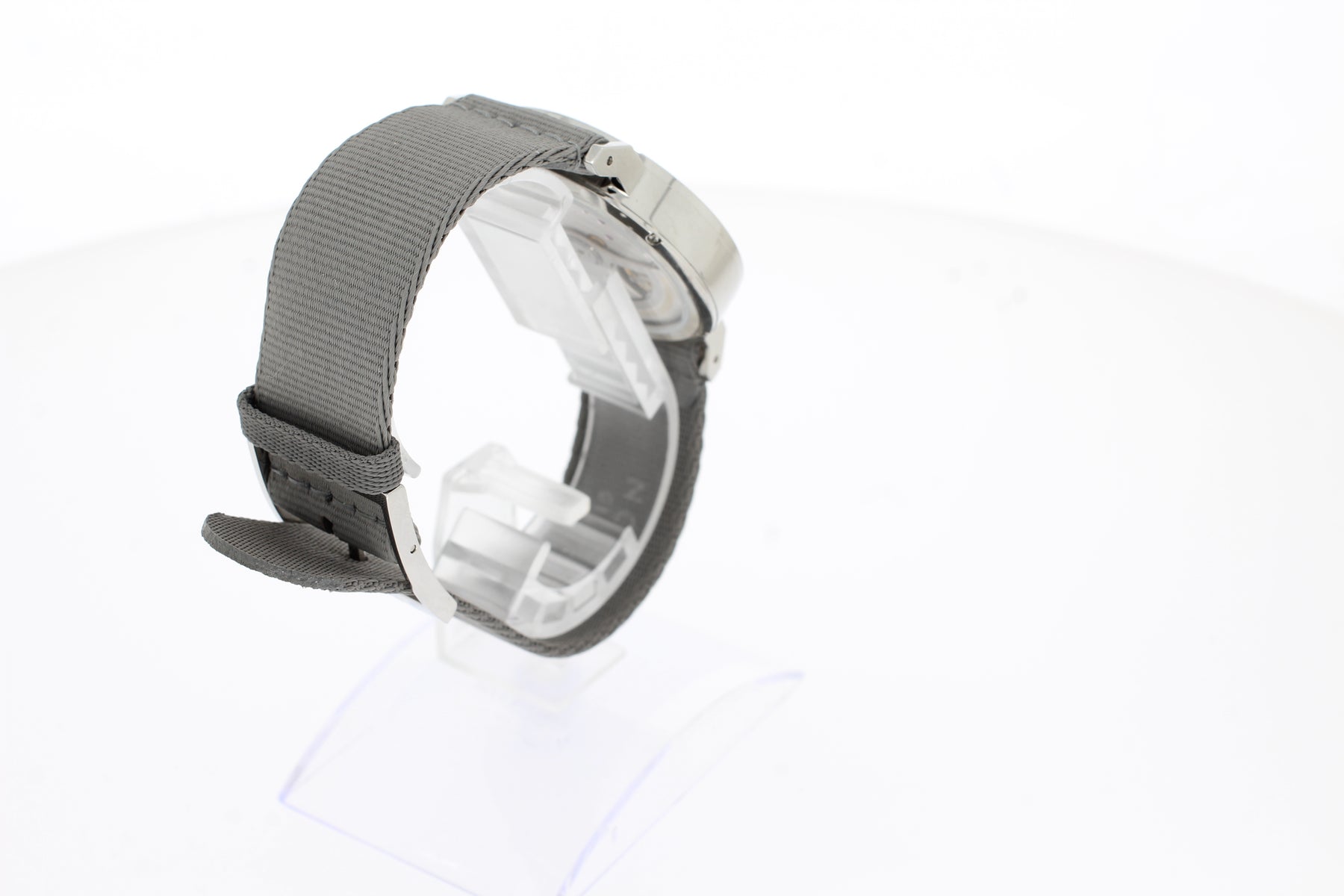 Nomos Ahoi neomatik 38 Datum sand 527