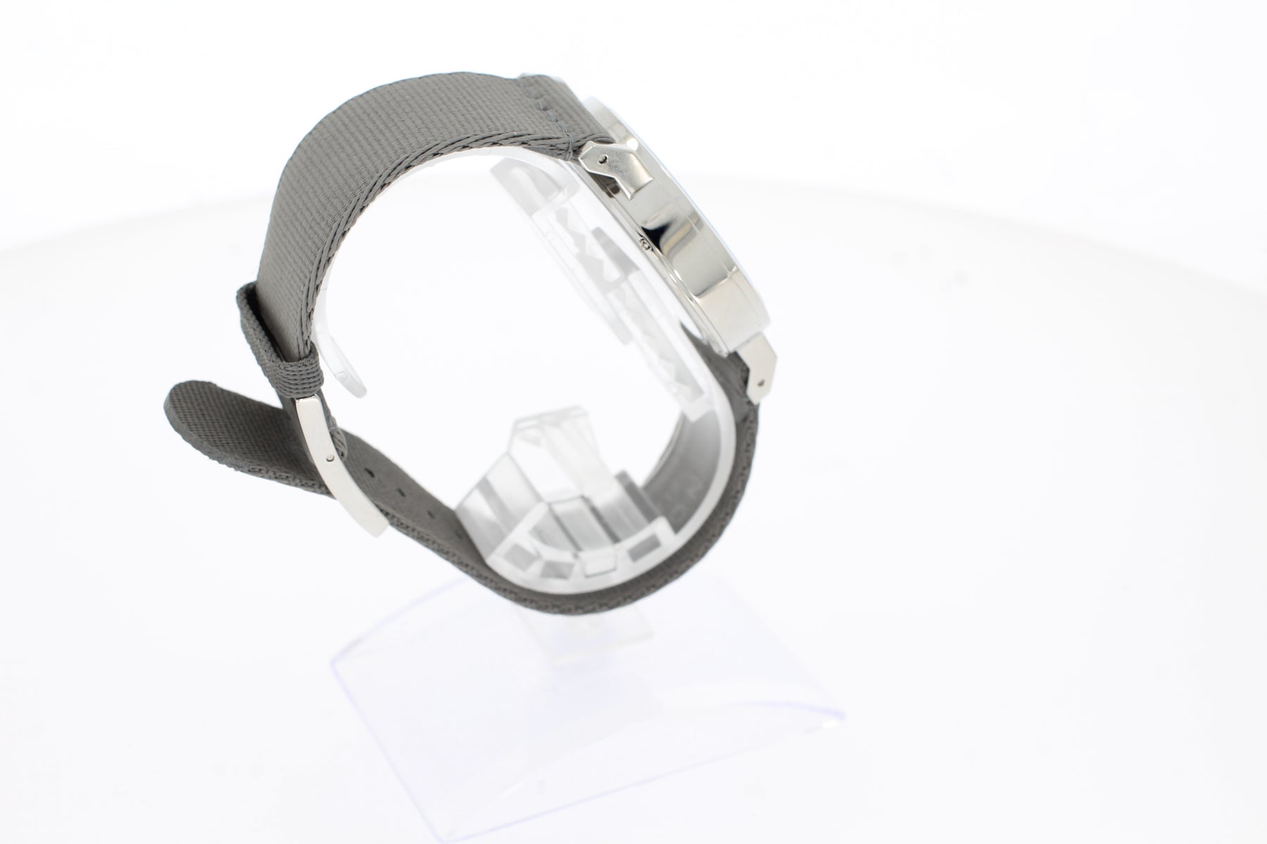 Nomos Ahoi neomatik 38 Datum sand 527