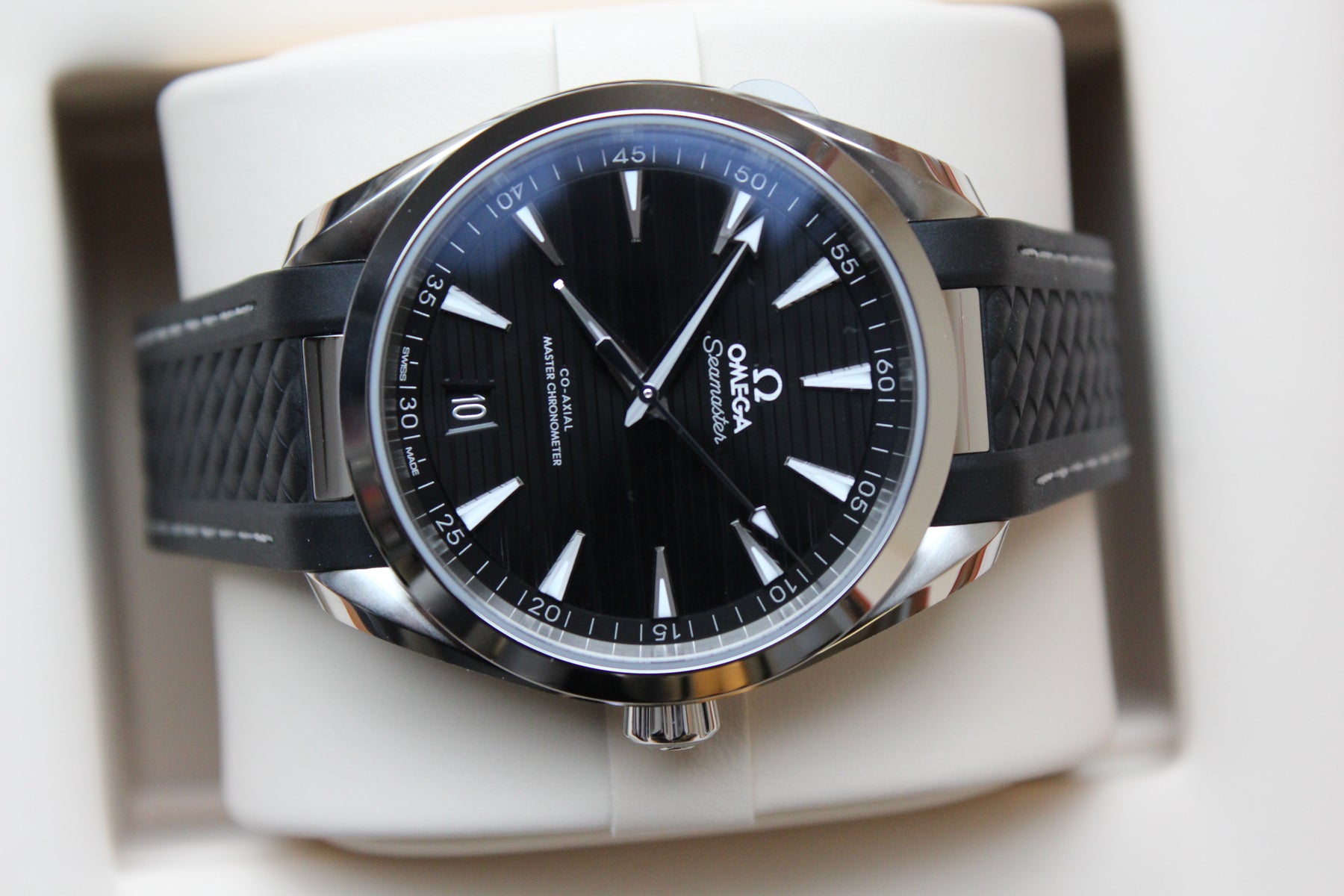 Omega Seamaster Aqua Terra 220.12.41.21.01.001 black 41mm steel, black rubber strap