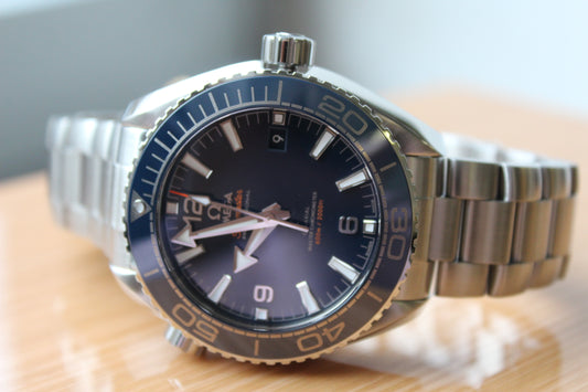 Omega Seamaster Planet Ocean Master Chronometer 43.5 215.30.44.21.03.001 acier bleu 43,5 mm, avec bracelet en acier