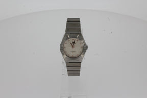 Omega Constellation Quartz 131.10.28.60.52.001 argent 28mm acier 