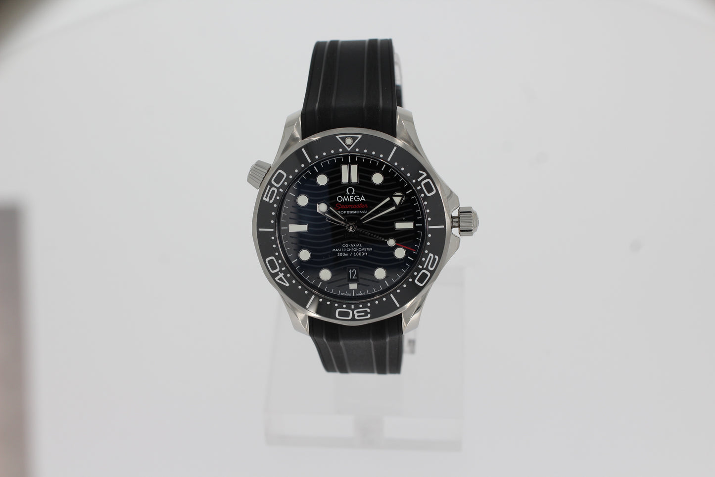 Omega Seamaster Diver 300 M - Co-Axial Chronometer 210.32.42.20.01.001  schwarz 42mm Stahl, schwarzes Kautschuk-Armband