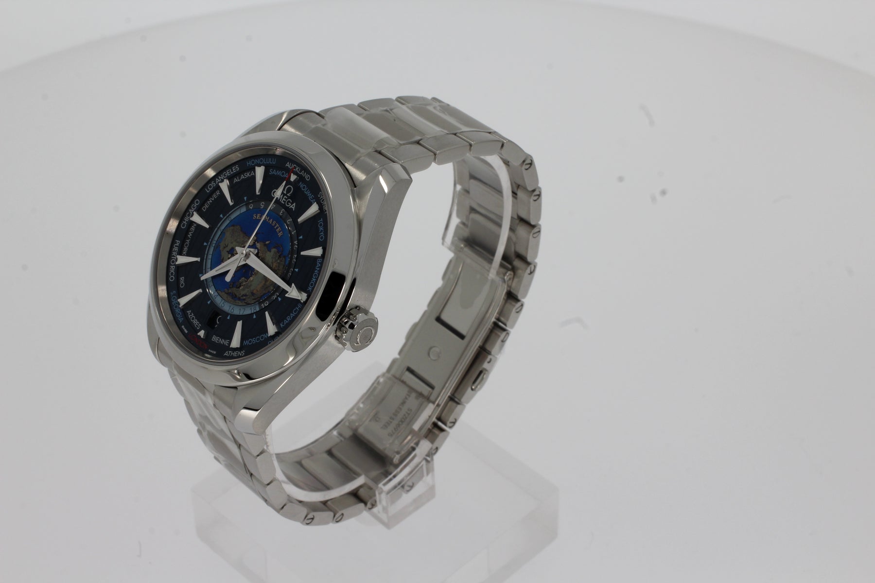 Omega Seamaster Aqua Terra Chronometer GMT Worldtimer 220.10.43.22.03.001 acier bleu 43mm