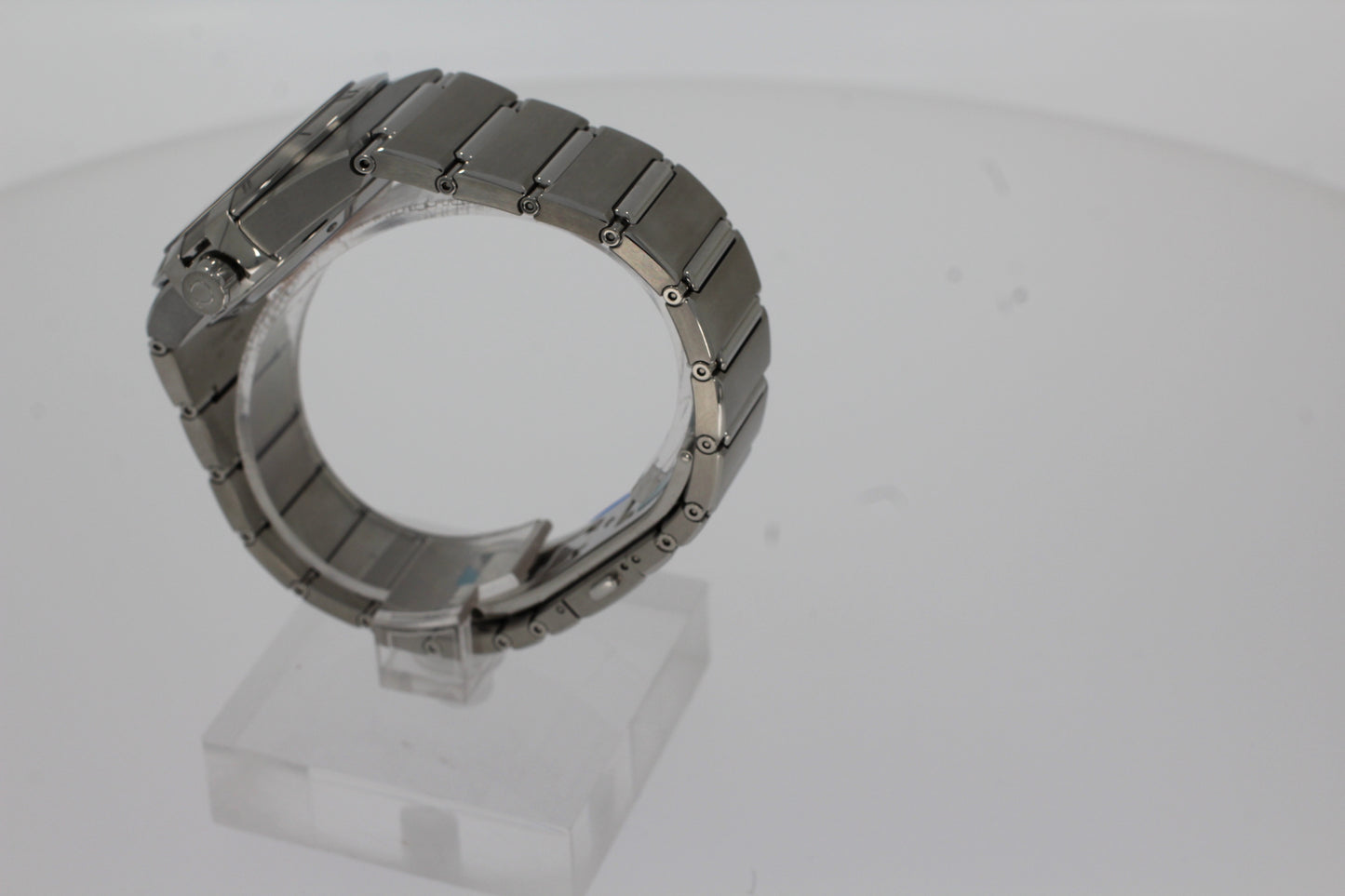 Omega CONSTELLATION CO‑AXIAL MASTER CHRONOMETER 131.10.39.20.01.001 acier noir 39 mm avec bracelet en acier